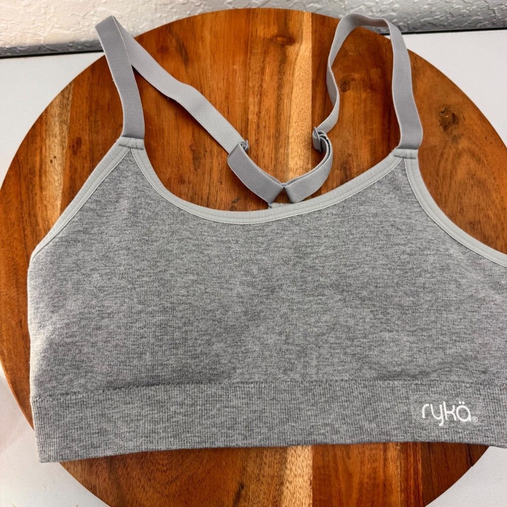 Ryka Womens Seamless Sportsโ Bra Heather Gray Adjustable Straps Med Support S/M
